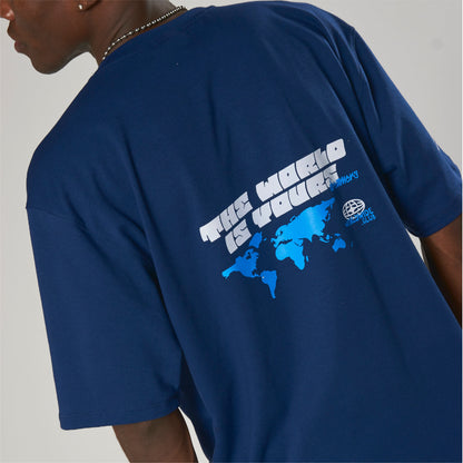 Camiseta Oversized The World Is Yours  - Azul